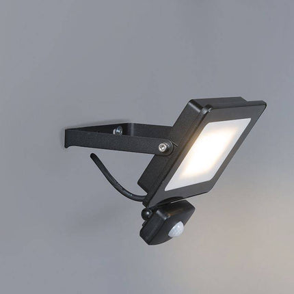 LEDVANCE Floodlight LED 20W Sensor